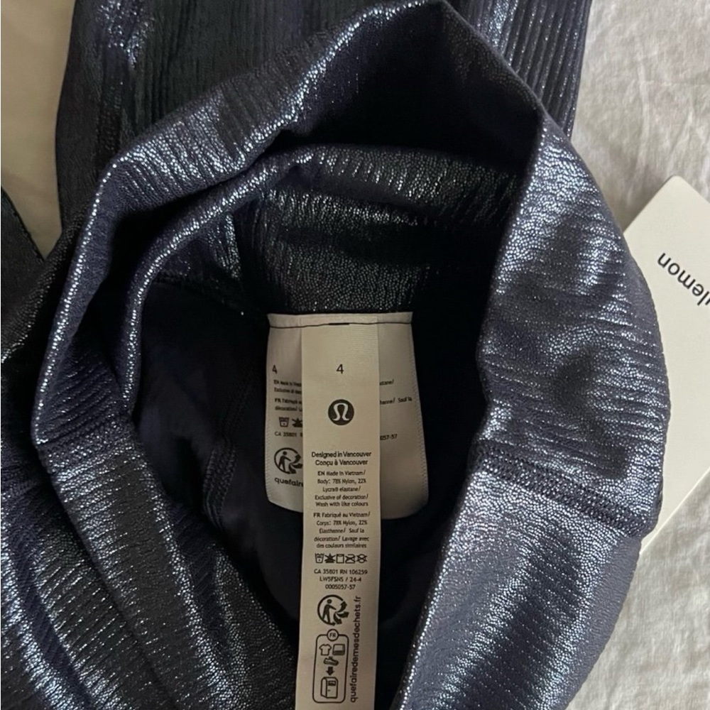 Lululemon align high rise leggings 25” shine - Picture 3 of 5